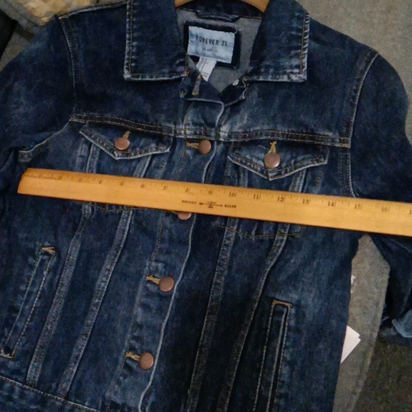 NWT Forever 21 Denim Jacket - Picture 5 of 6